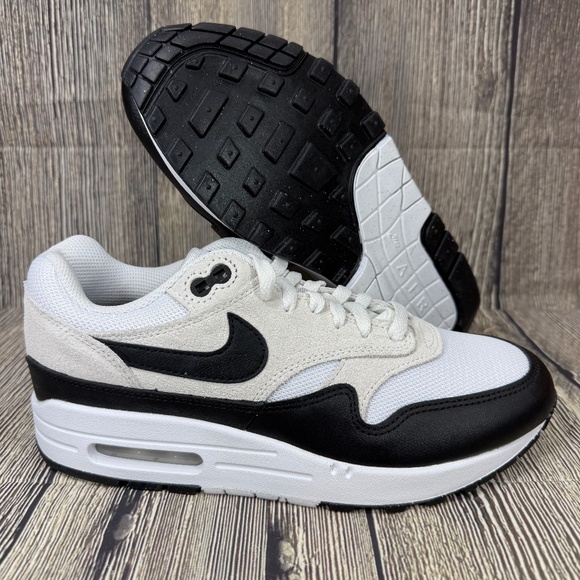 Nike Air Max 1 Essential Summit White/Black Mens sizes FZ5808-101 - Picture 1 of 8